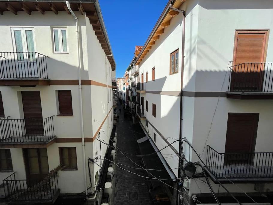 Apto. A Estrenar En El Centro 2 Hab Y 1 Bano Castro Urdiales Kültér fotó